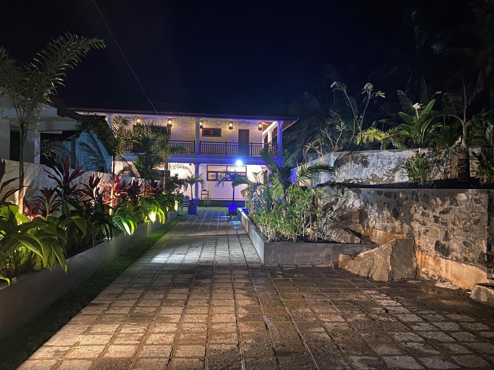 Sea Star Boutique Hotel Hikkaduwa Ngoại thất bức ảnh