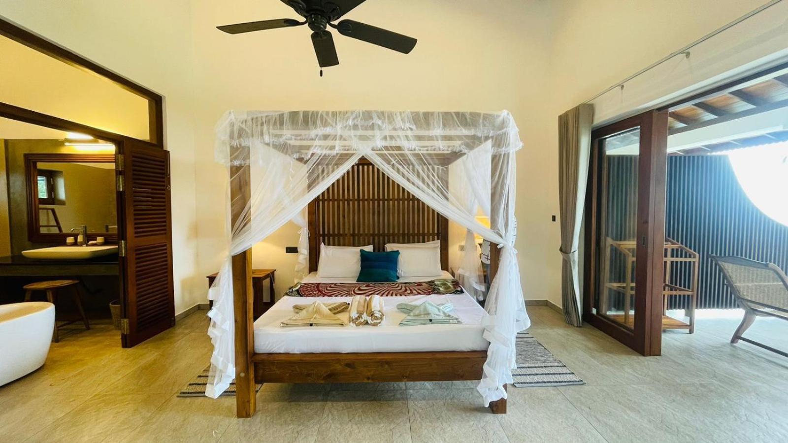 Sea Star Boutique Hotel Hikkaduwa Ngoại thất bức ảnh